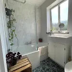 Дом отдыха Peaceful 3 Double Bed House By Park