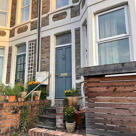 Peaceful 3 Double Bed House By Park * Bristol