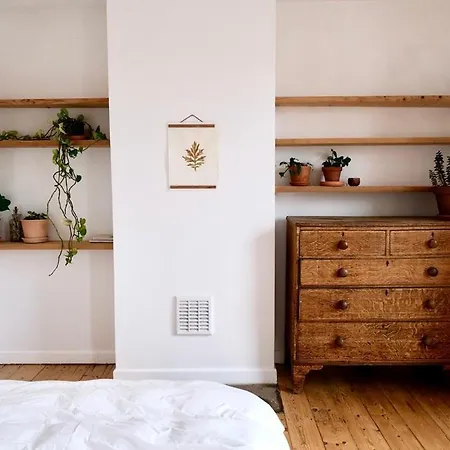 Peaceful 3 Double Bed House By Park * ブリストル