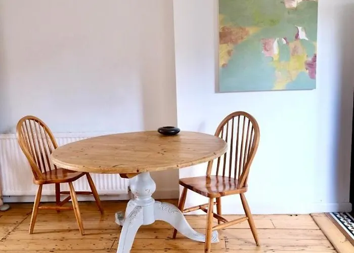 Peaceful 3 Double Bed House By Park *