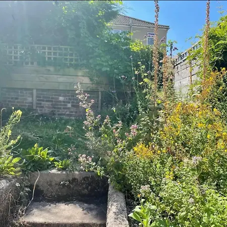 Peaceful 3 Double Bed House By Park * Bristol