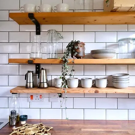 Peaceful 3 Double Bed House By Park Ferienhaus Bristol