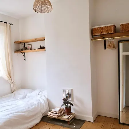 Peaceful 3 Double Bed House By Park *