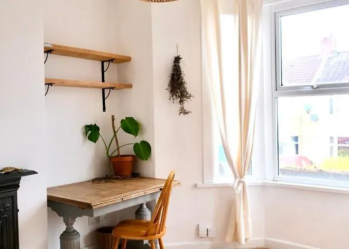 Peaceful 3 Double Bed House By Park *