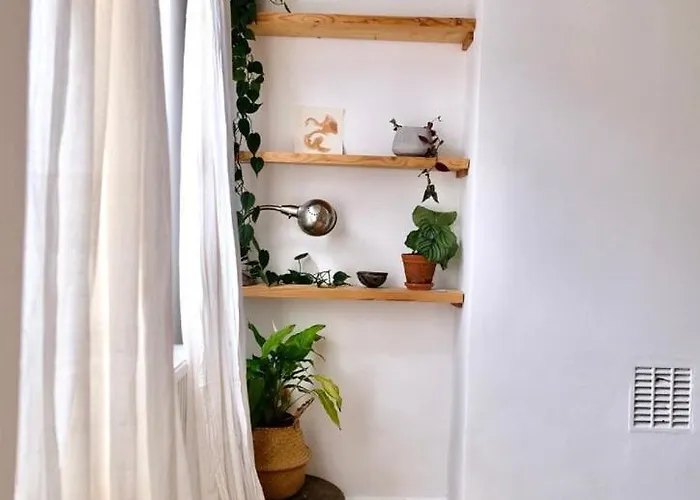 Peaceful 3 Double Bed House By Park