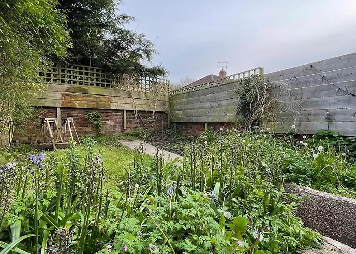 Peaceful 3 Double Bed House By Park Vakantiehuis Bristol