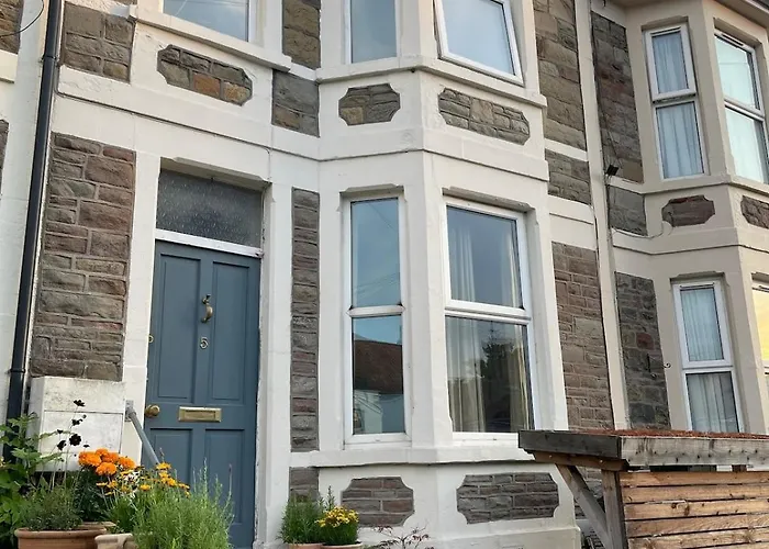 Peaceful 3 Double Bed House By Park Vakantiehuis