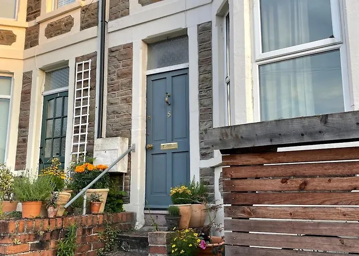 Peaceful 3 Double Bed House By Park * Bristol