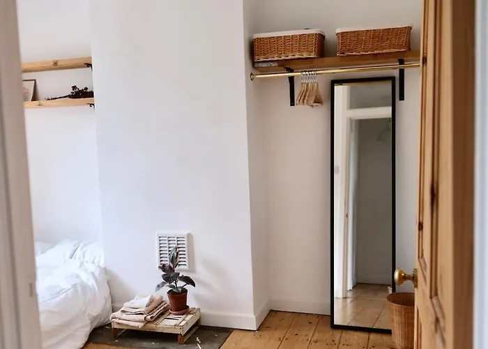 Peaceful 3 Double Bed House By Park Vakantiehuis Bristol